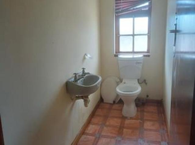 4 Bedroom House in Grassy Park