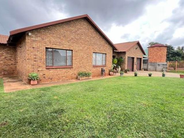 4 Bedroom House in Greenhills