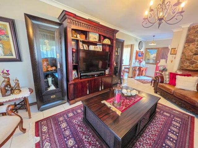 4 Bedroom House in Greenhills