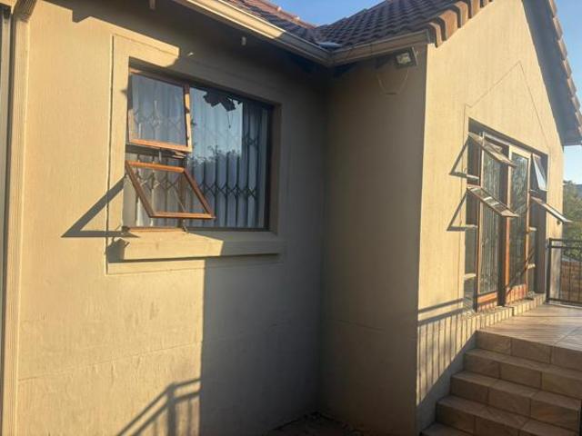 4 Bedroom House in Greenstone Hill