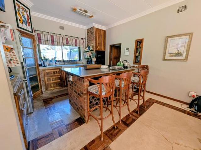 4 Bedroom House in Groenkloof