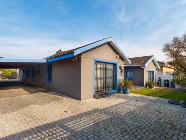 4 Bedroom House in Dobson