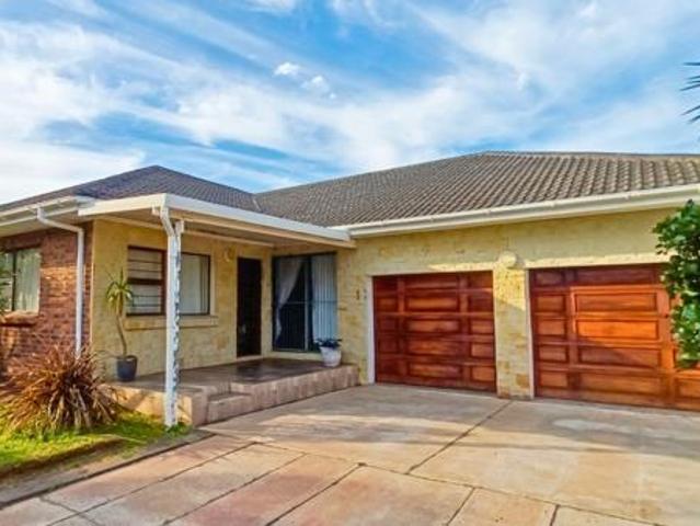 4 Bedroom House in Dorchester Heights