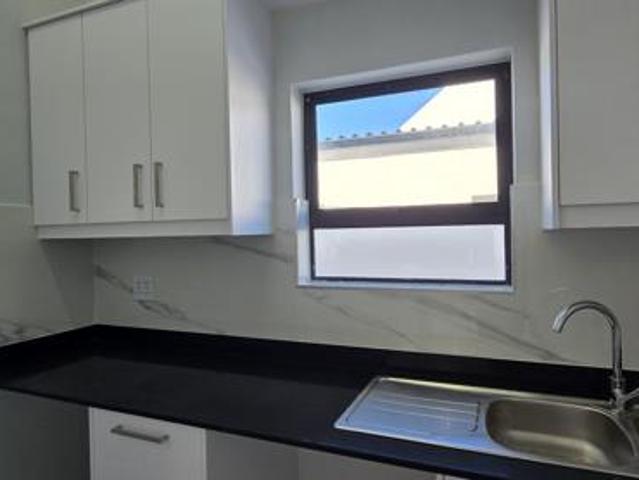 4 Bedroom House in Da Gama Bay