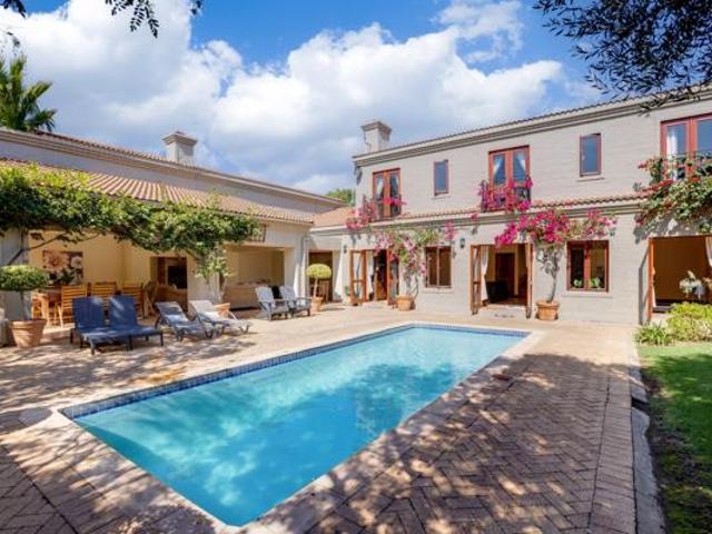 4 Bedroom House in Dainfern Golf Estate