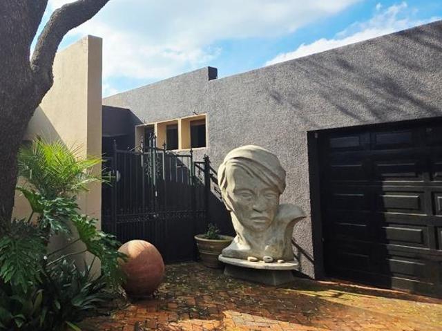 4 Bedroom House in Dan Pienaar