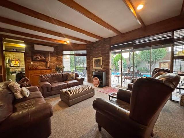 4 Bedroom House in Dan Pienaar