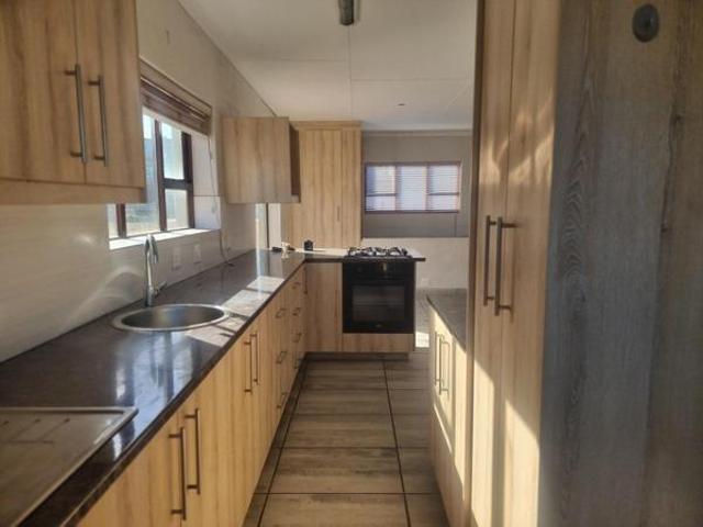 4 Bedroom House in Dana Bay