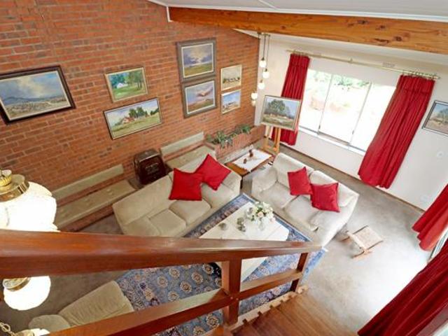 4 Bedroom House in De Deur
