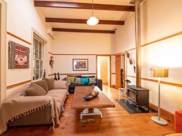 4 Bedroom House in De Rust