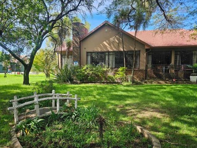 4 Bedroom House in Del Judor Ext 1