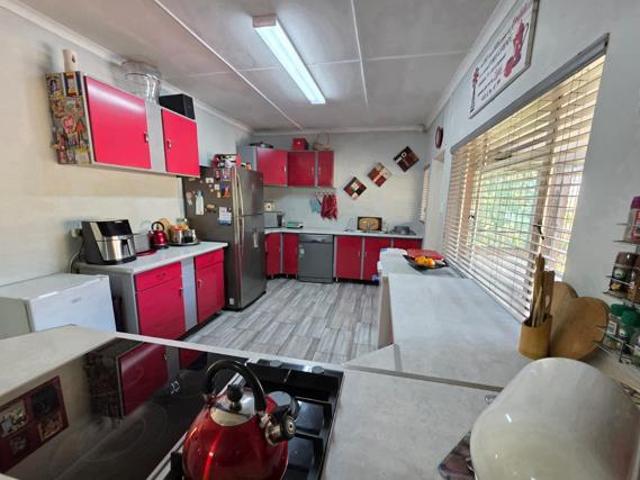 4 Bedroom House in Del Judor Ext 1