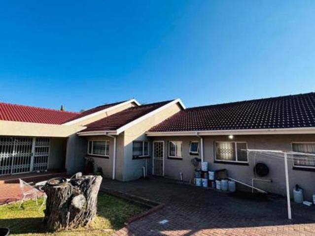 4 Bedroom House in Del Judor Ext 2