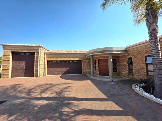 4 Bedroom House in Del Judor Ext 4