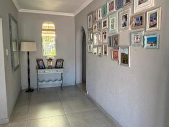 4 Bedroom House in Del Judor