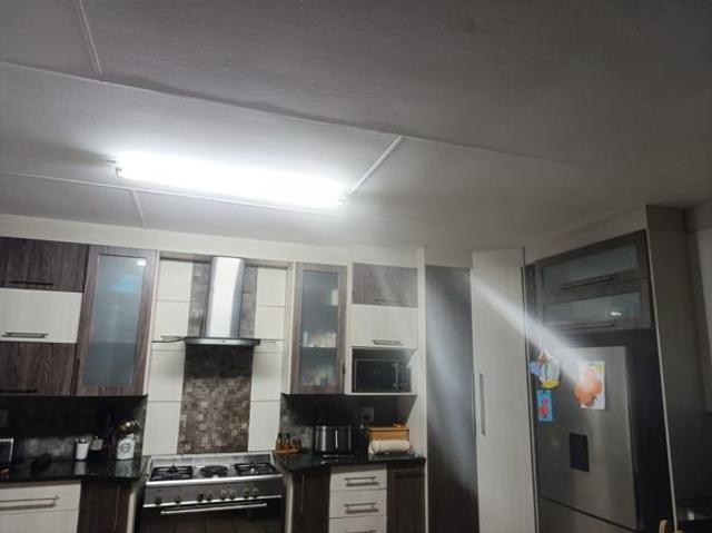 4 Bedroom House in Del Judor