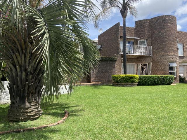 4 Bedroom House in Del Judor