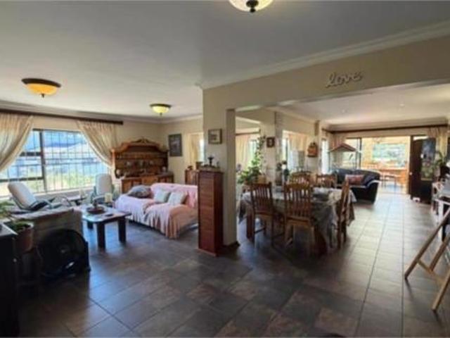 4 Bedroom House in Deneysville