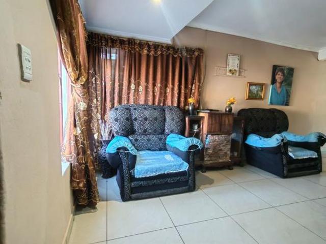 4 Bedroom House in Dennemere