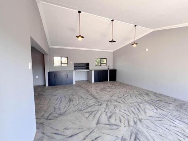 4 Bedroom House in Dennesig