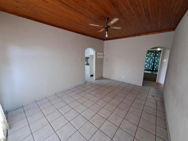 4 Bedroom House in Dennesig