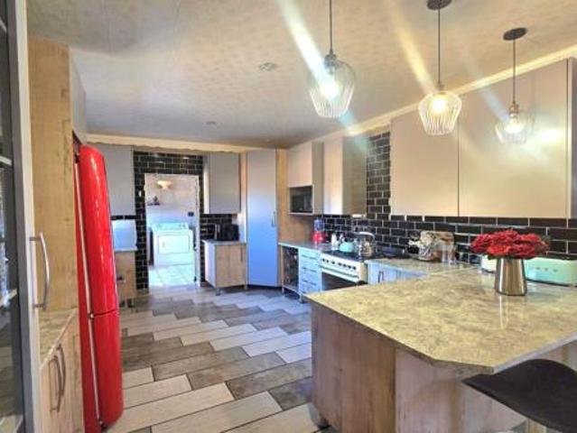 4 Bedroom House in Dennesig