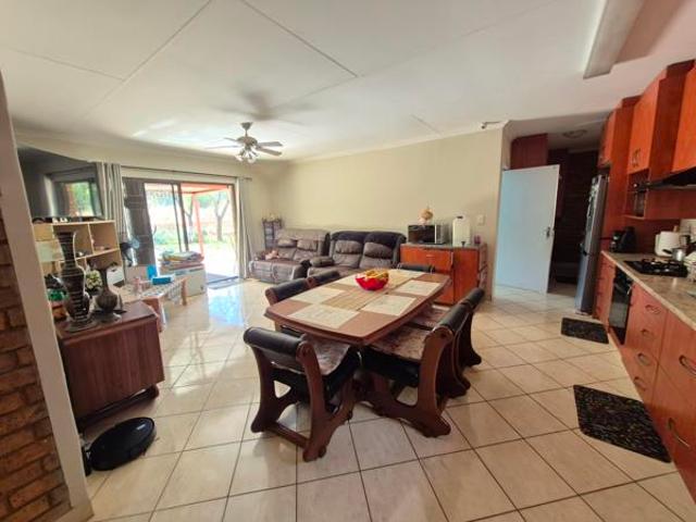 4 Bedroom House in Derdepoort