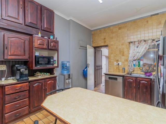 4 Bedroom House in Dersley