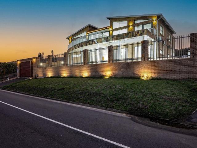 4 Bedroom House in Desainagar