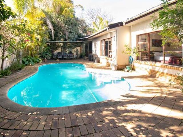 4 Bedroom House in Die Boord