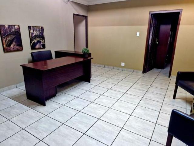 4 Bedroom House in Die Heuwel