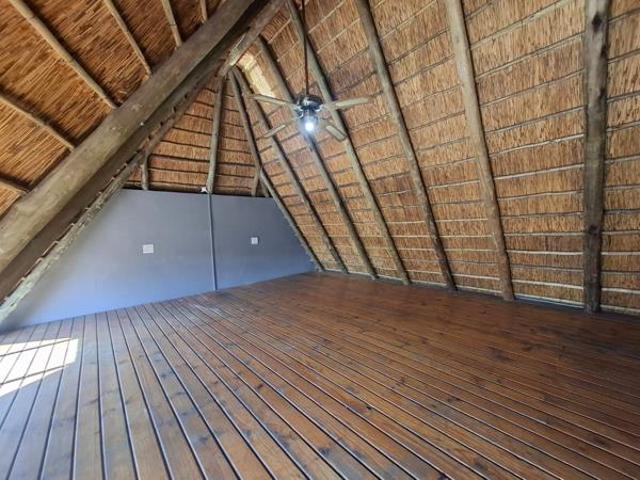 4 Bedroom House in Die Heuwel