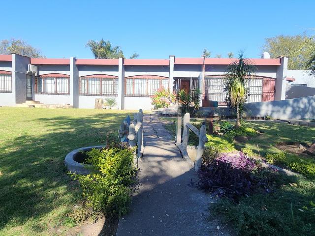 4 Bedroom House in Die Heuwel