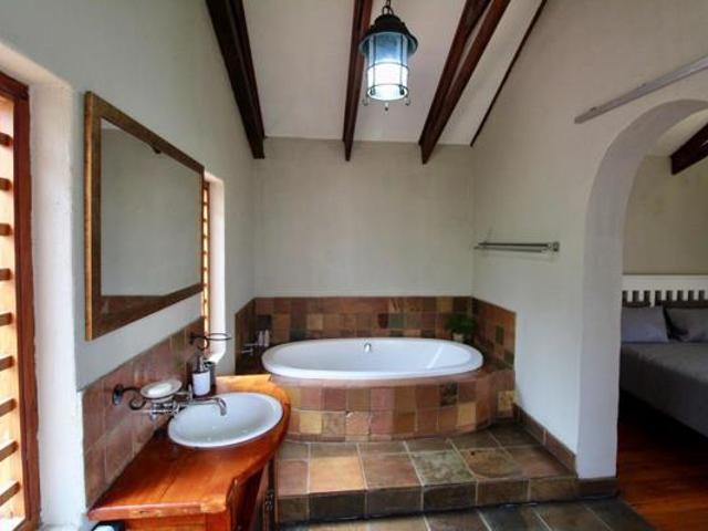 4 Bedroom House in Die Heuwel