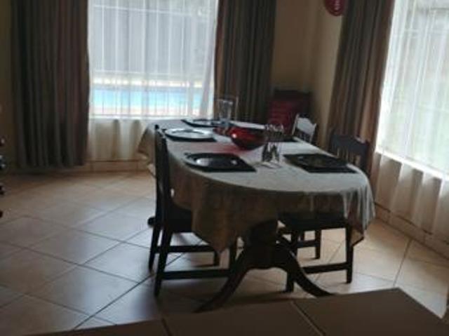 4 Bedroom House in Die Heuwel