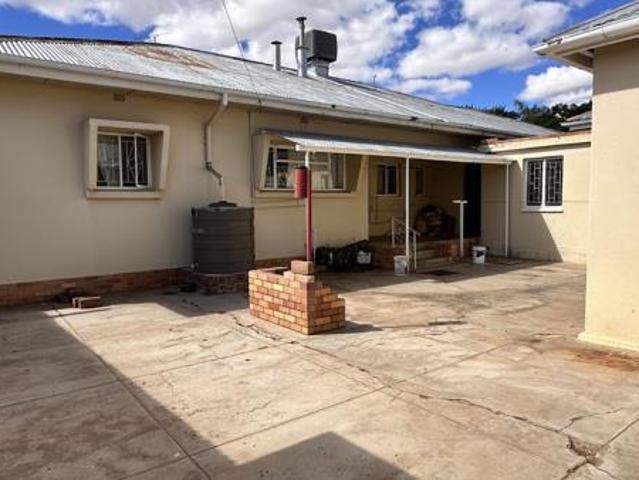 4 Bedroom House in Die Rand