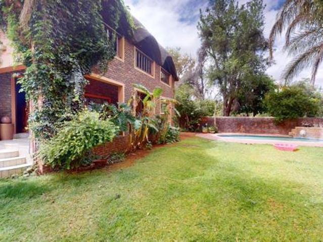 4 Bedroom House in Die Rand