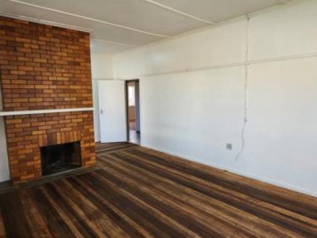 4 Bedroom House in Die Rand