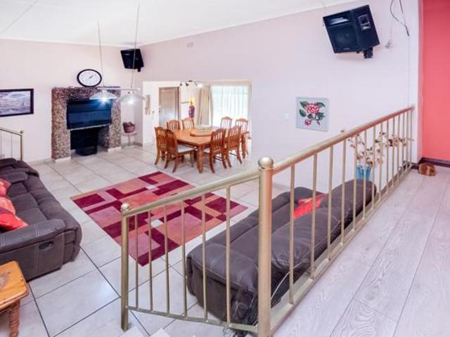4 Bedroom House in Discovery