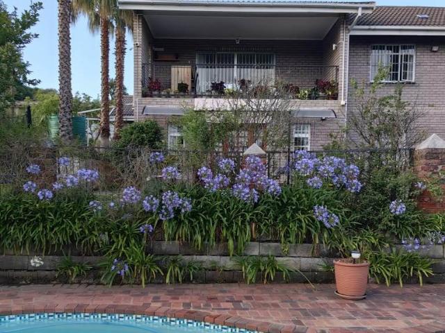 4 Bedroom House in Drakensview