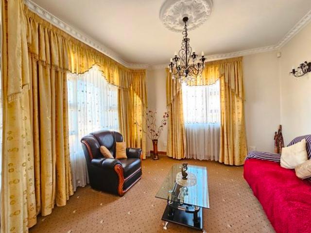 4 Bedroom House in Drakensview