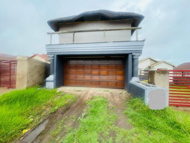 4 Bedroom House in Duvha Park