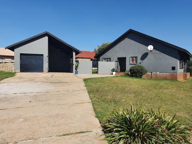 4 Bedroom House in Duvha Park