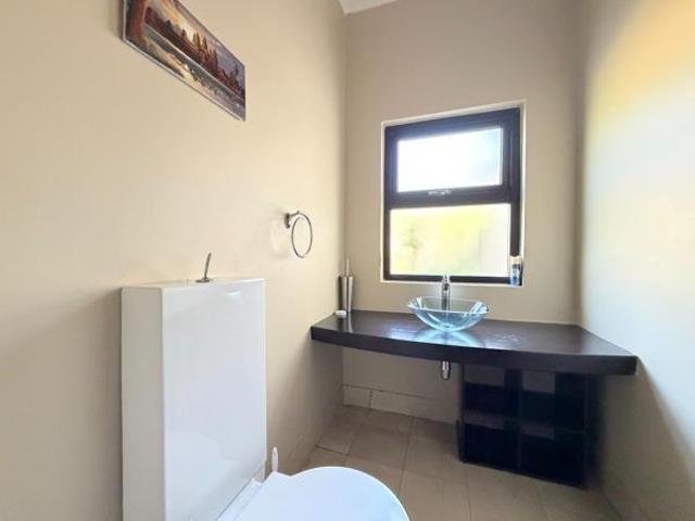 4 Bedroom House in Duxberry