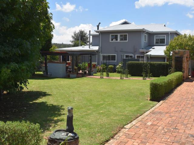 4 Bedroom House in Dullstroom