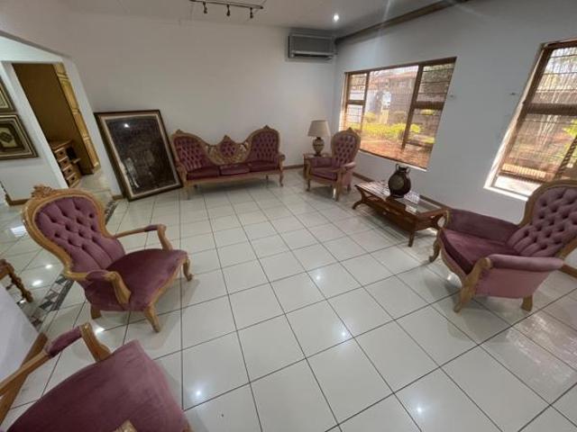 4 Bedroom House in Dundee