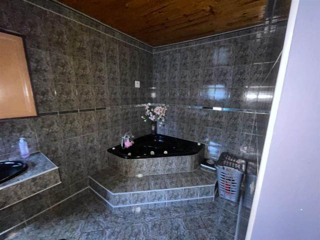 4 Bedroom House in Dundee