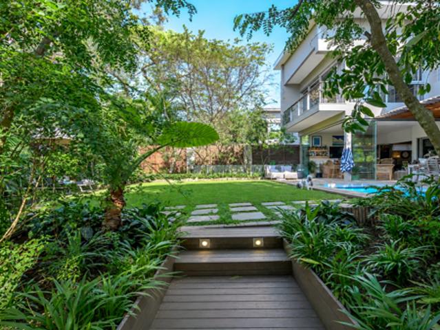 4 Bedroom House in Dunkirk Estate