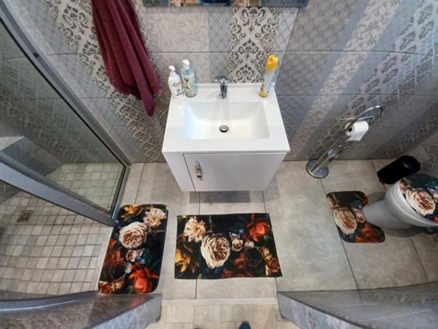 4 Bedroom House in Dwarskersbos
