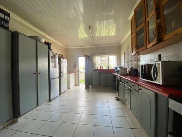 4 Bedroom House in Emalahleni Witbank Ext 16